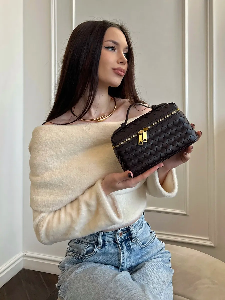Small Woven Manila Bag