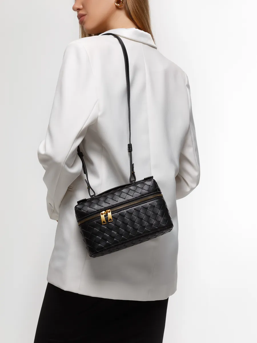 Small Woven Manila Bag
